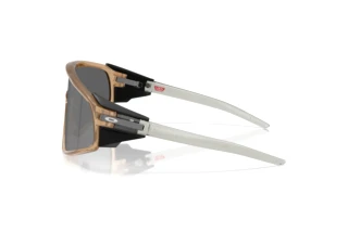 Sidevisning Oakley LATCH PANEL (OO9404 - 940407)